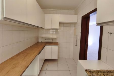 Apartamento à venda com 103m², 3 quartos e 2 vagasCozinha