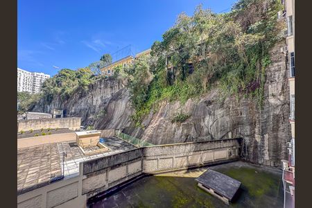 Apartamento à venda com 107m², 2 quartos e sem vaga Apartamento à venda com 107m², 2 quartos e sem vagaVista da Área de Serviço