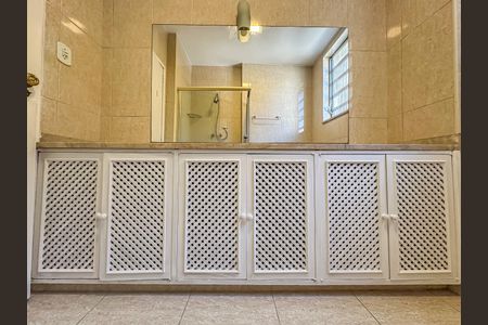 Apartamento à venda com 107m², 2 quartos e sem vaga Apartamento à venda com 107m², 2 quartos e sem vagaBanheiro do Quarto