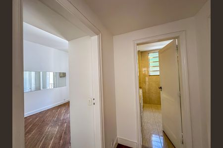 Apartamento à venda com 107m², 2 quartos e sem vaga Apartamento à venda com 107m², 2 quartos e sem vagaCorredor