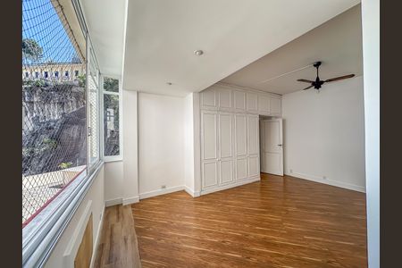 Apartamento à venda com 107m², 2 quartos e sem vaga Apartamento à venda com 107m², 2 quartos e sem vagaQuarto