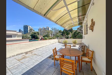 Apartamento à venda com 107m², 2 quartos e sem vaga Apartamento à venda com 107m², 2 quartos e sem vagaÁrea comum