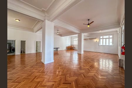 Apartamento à venda com 107m², 2 quartos e sem vaga Apartamento à venda com 107m², 2 quartos e sem vagaÁrea comum