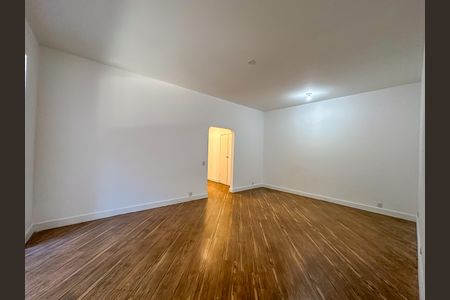 Apartamento à venda com 107m², 2 quartos e sem vaga Apartamento à venda com 107m², 2 quartos e sem vagaSala