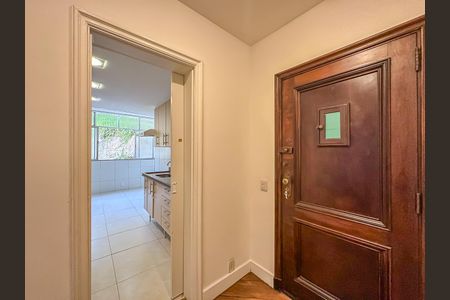 Apartamento à venda com 107m², 2 quartos e sem vaga Apartamento à venda com 107m², 2 quartos e sem vagaCorredor