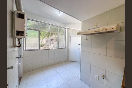 Apartamento à venda com 107m², 2 quartos e sem vaga Apartamento à venda com 107m², 2 quartos e sem vagaÁrea de Serviço