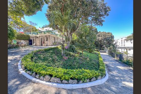 Apartamento à venda com 107m², 2 quartos e sem vaga Apartamento à venda com 107m², 2 quartos e sem vagaÁrea comum