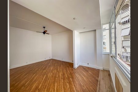 Apartamento à venda com 107m², 2 quartos e sem vaga Apartamento à venda com 107m², 2 quartos e sem vagaQuarto