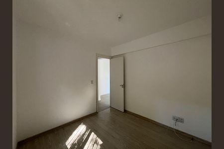 Quarto de casa de condomínio para alugar com 2 quartos, 65m² em Jardim Botânico, Porto Alegre
