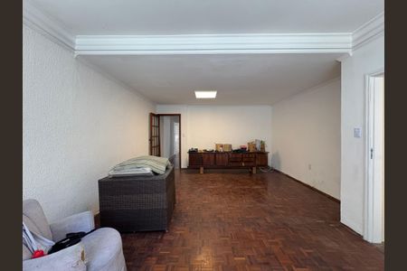 Casa para alugar com 146m², 3 quartos e 2 vagas Casa para alugar com 146m², 3 quartos e 2 vagasSala