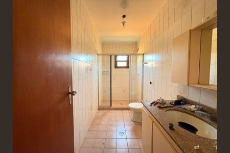 Casa para alugar com 146m², 3 quartos e 2 vagas Casa para alugar com 146m², 3 quartos e 2 vagasBanheiro Social