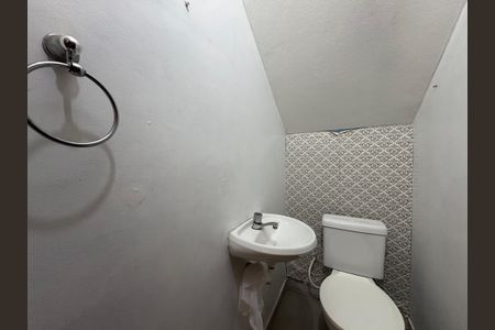 Casa para alugar com 146m², 3 quartos e 2 vagas Casa para alugar com 146m², 3 quartos e 2 vagasLavabo da Sala de jantar