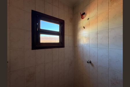 Casa para alugar com 146m², 3 quartos e 2 vagas Casa para alugar com 146m², 3 quartos e 2 vagasBanheiro Social