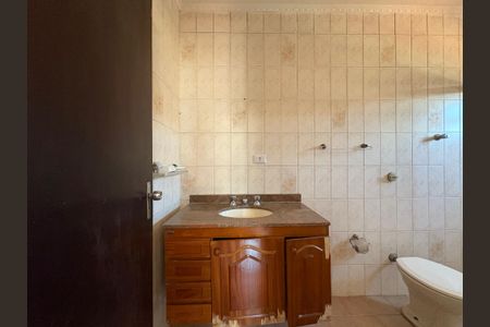 Casa para alugar com 146m², 3 quartos e 2 vagas Casa para alugar com 146m², 3 quartos e 2 vagasBanheiro da Suíte 3