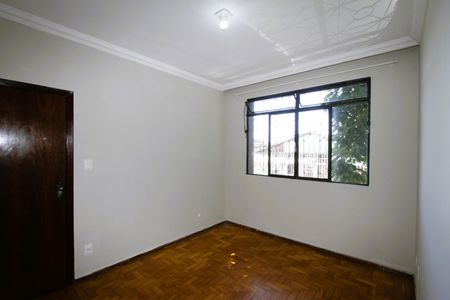 Sala de apartamento para alugar com 3 quartos, 120m² em Padre Eustáquio, Belo Horizonte
