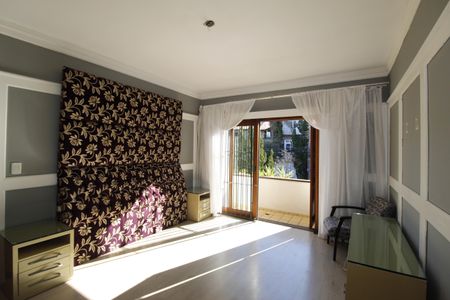 Casa à venda com 300m², 4 quartos e 2 vagasSuíte 2