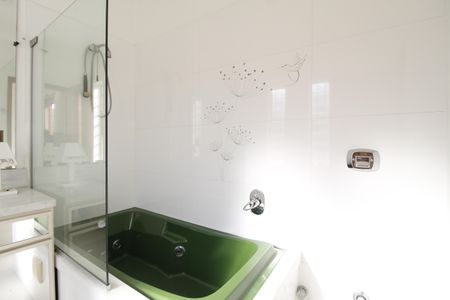 Casa à venda com 300m², 4 quartos e 2 vagasBanheiro da Suíte 1