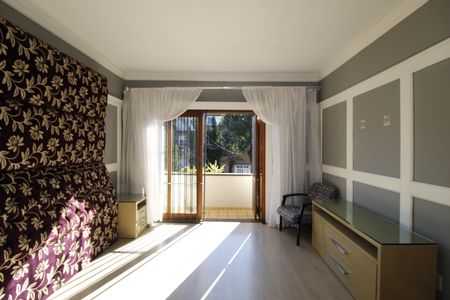 Casa à venda com 300m², 4 quartos e 2 vagasSuíte 2