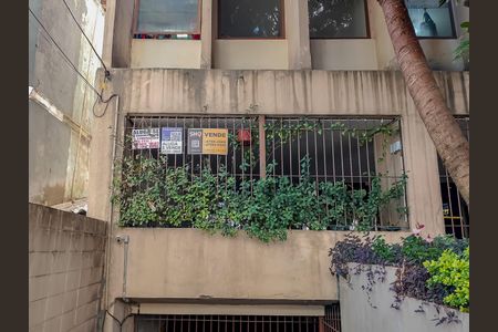 Apartamento para alugar com 65m², 2 quartos e 1 vagaFachada