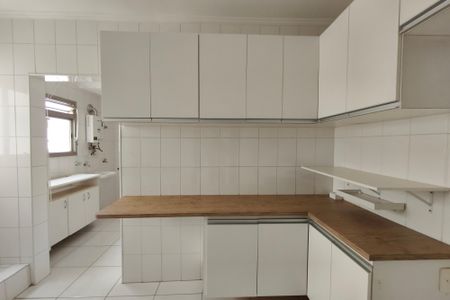 Apartamento à venda com 103m², 3 quartos e 2 vagasCozinha
