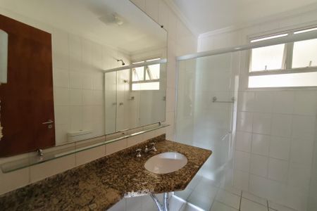 Apartamento à venda com 103m², 3 quartos e 2 vagasBanheiro