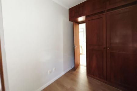 Apartamento à venda com 103m², 3 quartos e 2 vagasQuarto 3