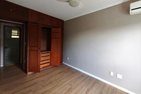 Apartamento à venda com 103m², 3 quartos e 2 vagasQuarto 2