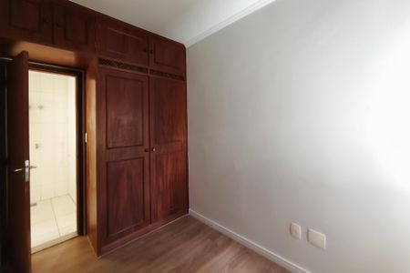 Apartamento à venda com 103m², 3 quartos e 2 vagasQuarto 3