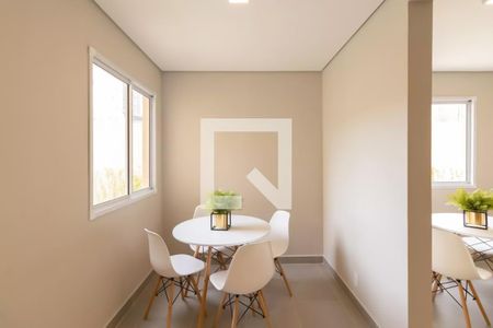 Apartamento à venda com 32m², 2 quartos e sem vaga Apartamento à venda com 32m², 2 quartos e sem vagaÁrea comum - Salão de Festas