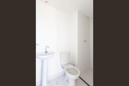 Apartamento à venda com 32m², 2 quartos e sem vaga Apartamento à venda com 32m², 2 quartos e sem vagaBanheiro