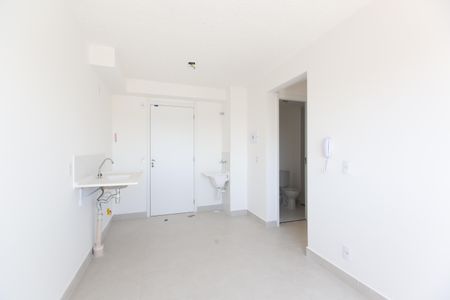 Sala de apartamento à venda com 2 quartos, 32m² em Vila Carmosina, São Paulo