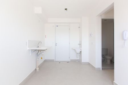 Apartamento à venda com 32m², 2 quartos e sem vaga Apartamento à venda com 32m², 2 quartos e sem vagaCozinha e Área de Serviço