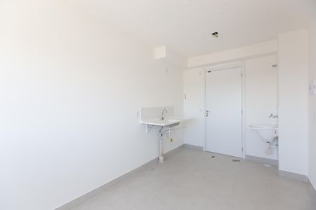 Sala de apartamento à venda com 2 quartos, 32m² em Vila Carmosina, São Paulo