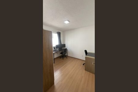 Quarto de apartamento para alugar com 2 quartos, 44m² em Cecília, Viamão