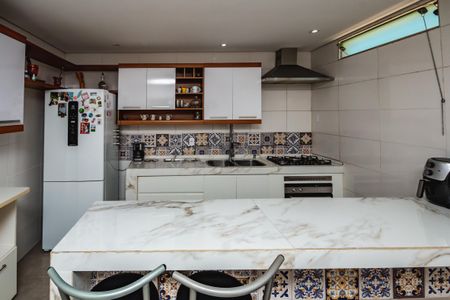 Casa à venda com 160m², 4 quartos e 2 vagasCozinha