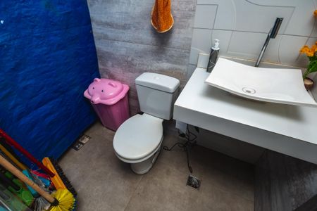 Casa à venda com 160m², 4 quartos e 2 vagasLavabo