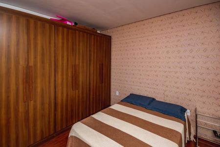 Casa à venda com 160m², 4 quartos e 2 vagasSuíte 2