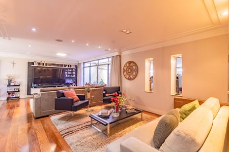 Sala de casa à venda com 3 quartos, 350m² em Planalto Paulista, São Paulo