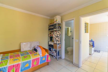 Casa à venda com 350m², 3 quartos e 4 vagasQuarto de Serviço