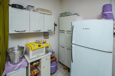 Casa à venda com 180m², 2 quartos e 2 vagasCozinha