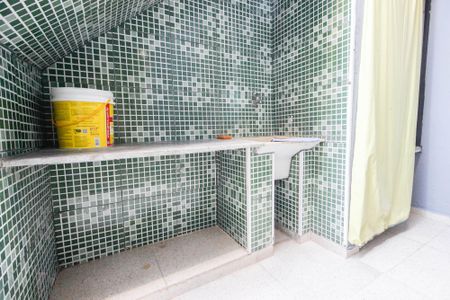 Casa à venda com 100m², 2 quartos e 1 vagaÁrea de serviço 1