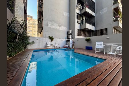 Apartamento para alugar com 80m², 2 quartos e 1 vaga Apartamento para alugar com 80m², 2 quartos e 1 vagaÁrea comum - piscina
