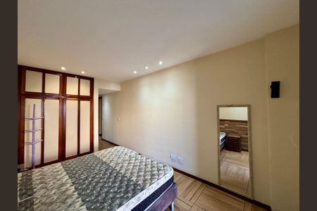 Apartamento para alugar com 80m², 2 quartos e 1 vaga Apartamento para alugar com 80m², 2 quartos e 1 vagaSuíte