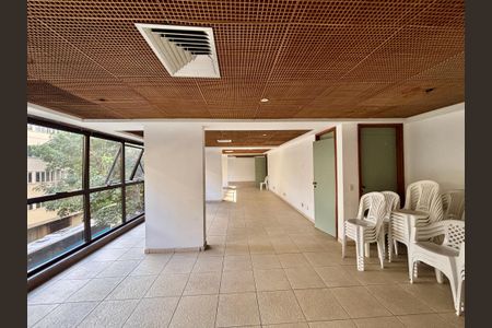 Apartamento para alugar com 80m², 2 quartos e 1 vaga Apartamento para alugar com 80m², 2 quartos e 1 vagaÁrea comum - salão de festas