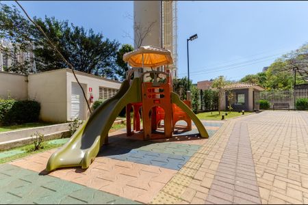 Apartamento à venda com 33m², 2 quartos e sem vagaÁrea comum - Playground