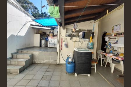 Casa à venda com 331m², 3 quartos e 6 vagasÁrea de Serviço