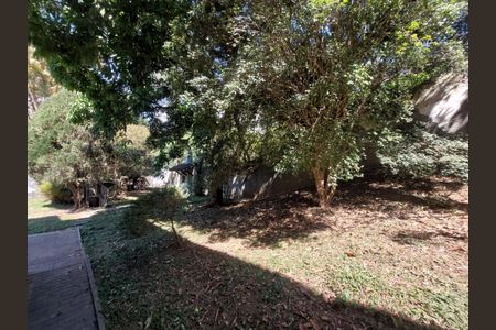 Casa à venda com 331m², 3 quartos e 6 vagasJardim