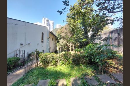 Casa à venda com 331m², 3 quartos e 6 vagasJardim