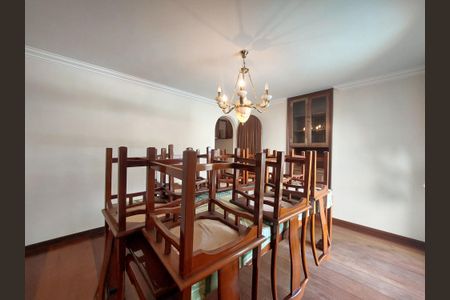 Casa à venda com 331m², 3 quartos e 6 vagasSala de Jantar