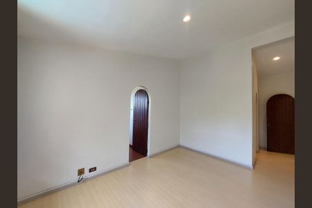 Casa à venda com 331m², 3 quartos e 6 vagasSuíte 1